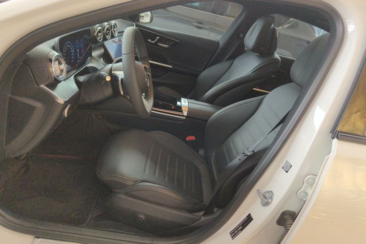 奔驰C级 2022款 改款 C 260 L 皓夜运动版局部细节19