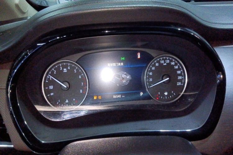 别克GL8 2023款 陆上公务舱 智享型中控内饰14