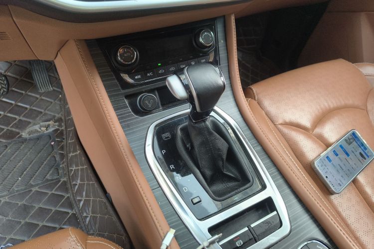 北汽幻速S7 2018款 1.5T 自动尊贵型中控内饰18