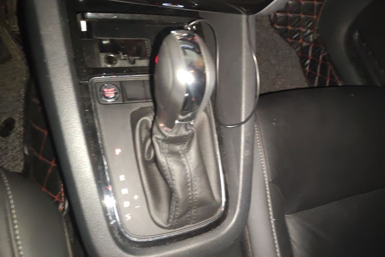 大众 速腾 2018款 1.6L 自动舒适型中控内饰18