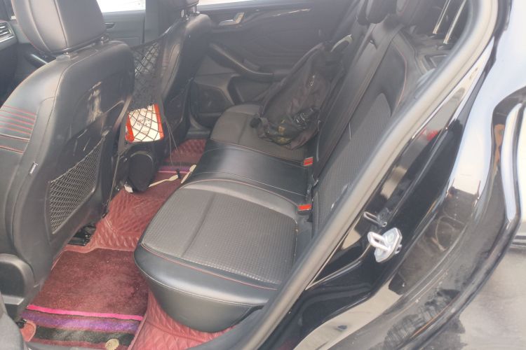 福特 福克斯 2021款 两厢 EcoBoost 180 自动ST Line中控内饰7004