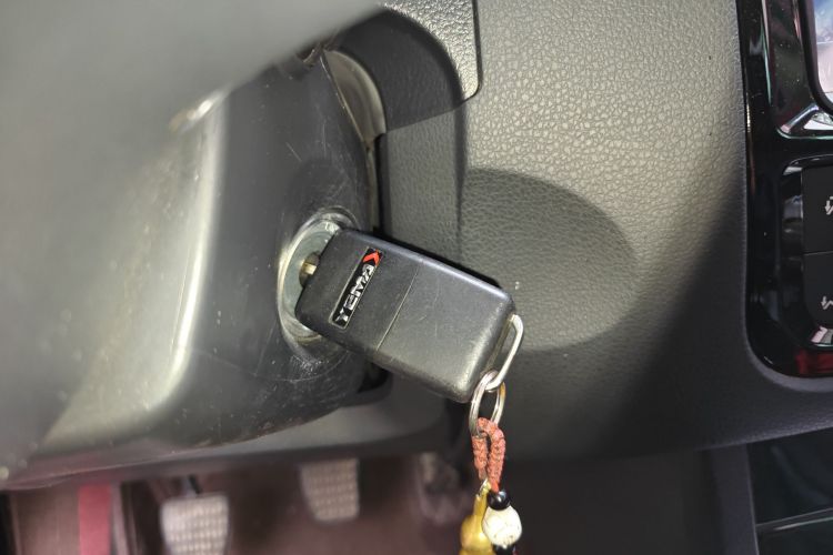 野马汽车 野马T70 2016款 1.8L 手动舒适型中控内饰11