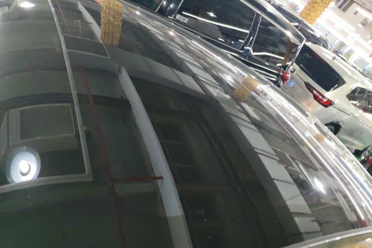 鸿蒙智行 问界M5 2022款 增程四驱性能版局部细节57