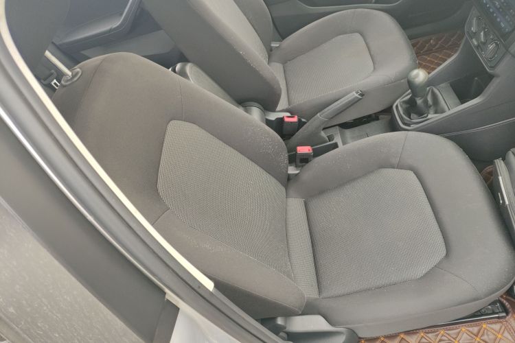 大众 捷达 2019款 梦想版 1.5L 手动时尚型局部细节41