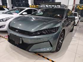 比亚迪 汉L 2025款 DM-p 四驱激光雷达旗舰型