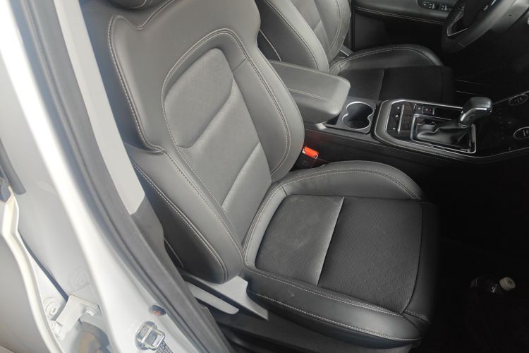 奇瑞 瑞虎8 2020款 230TCI 自动精英版局部细节41