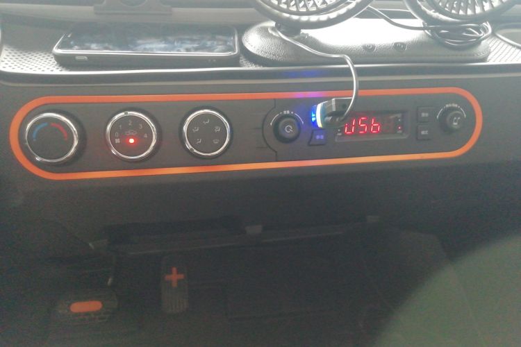 五菱汽车 宏光MINIEV 2022款 轻松款 三元锂中控内饰16