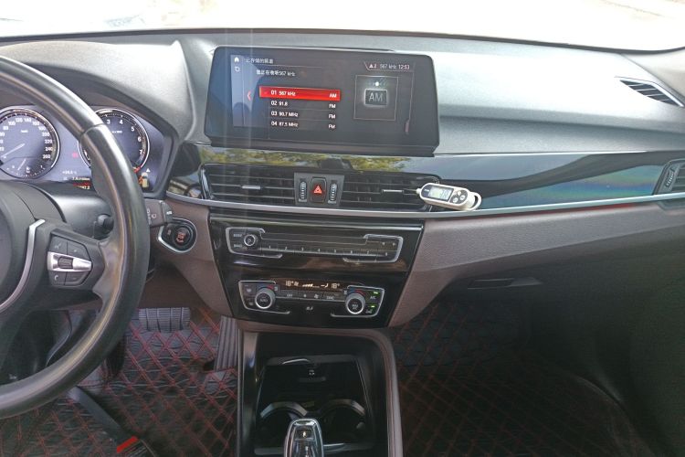 宝马X1 2021款 sDrive25Li 领先型中控内饰16