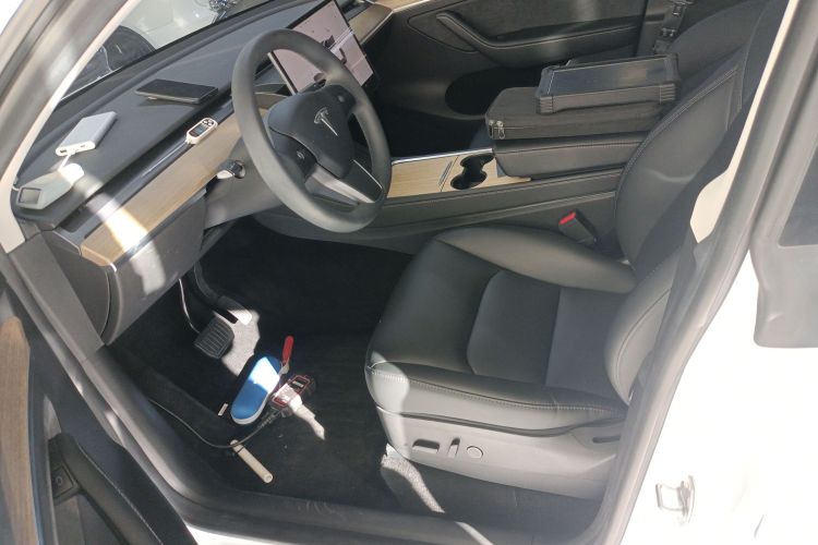 特斯拉 Model Y 2022款 改款 后轮驱动版局部细节19