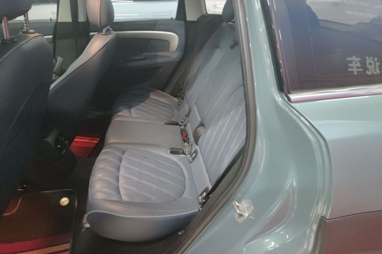 MINI Countryman 2021款 2.0T COOPER S ALL4中控内饰21