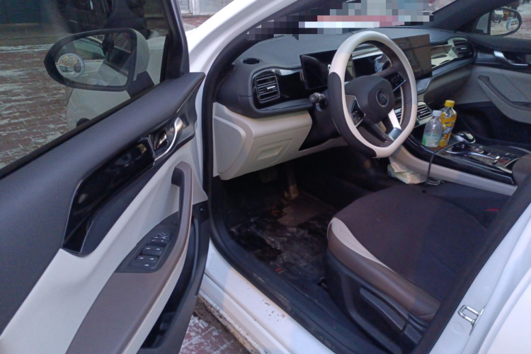 比亚迪 秦PLUS 2023款 冠军版 DM-i 55KM领先型中控内饰20