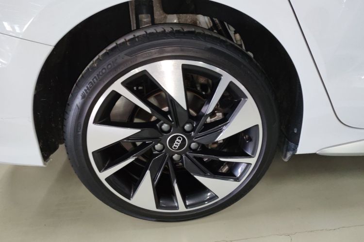 奥迪A3 2023款 改款 A3L Limousine 35 TFSI 时尚运动型车身外观6008