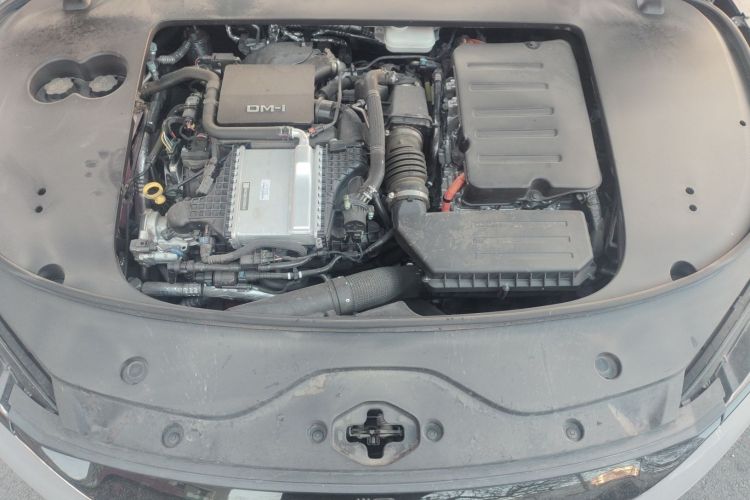 比亚迪 汉 2025款 DM-i 125KM精英型局部细节24