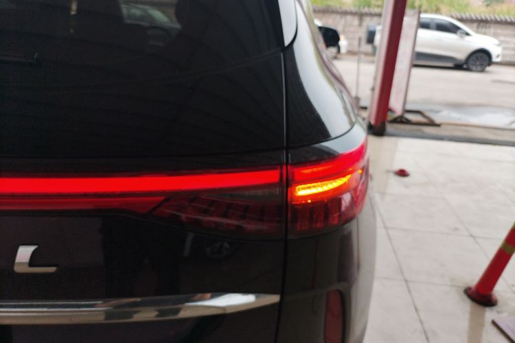 哈弗H6 2022款 第三代 1.5T 自动两驱Pro车身外观9