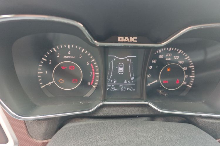 北汽幻速H3 2017款 1.5L 手动舒适天窗版局部细节14