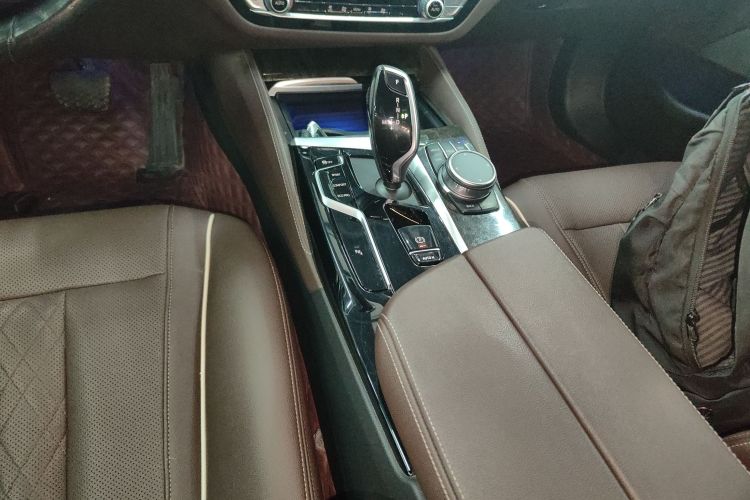 宝马5系 2021款 改款 525Li M运动套装局部细节18