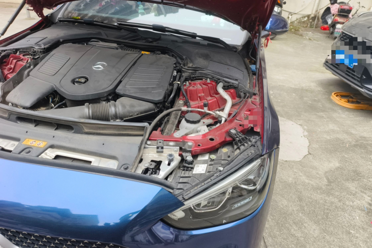 奔驰C级 2022款 改款 C 260 L 运动版局部细节9007