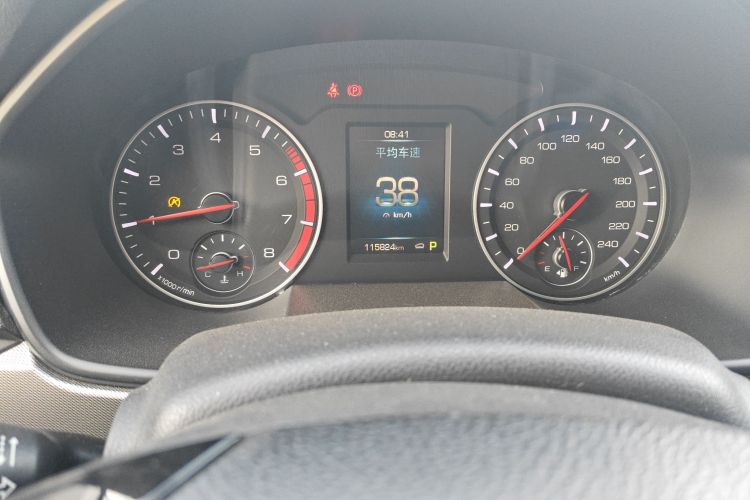 哈弗H6 2018款 蓝标 运动版 1.5T 自动两驱精英型中控内饰15
