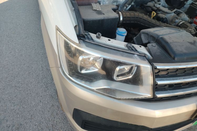 金龙 凯锐浩克 2018款 2.2L M1标准型V22车身外观8