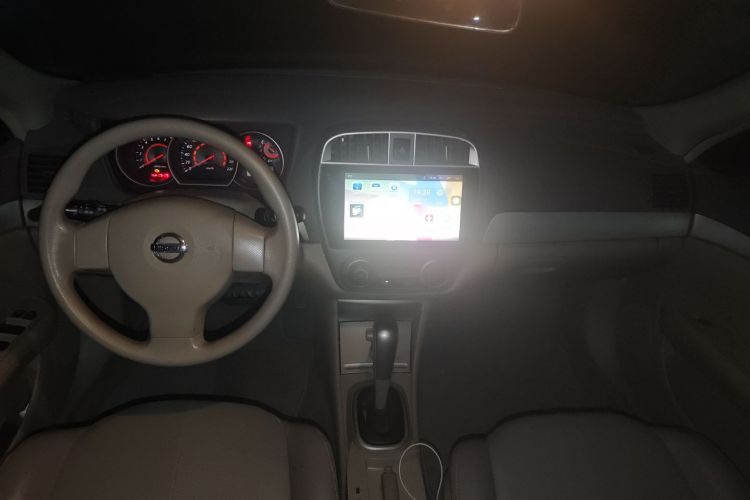 日产 轩逸 2016款 经典 1.6XE 自动舒适版中控内饰12