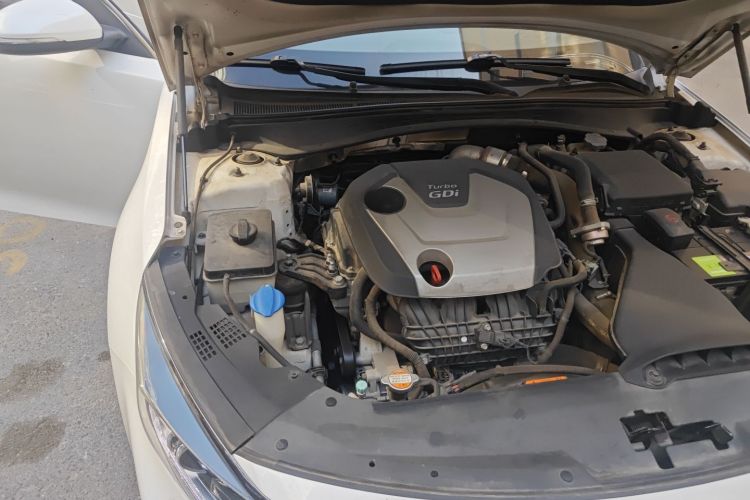 起亚K5 2016款 2.0T 自动PRM局部细节9006