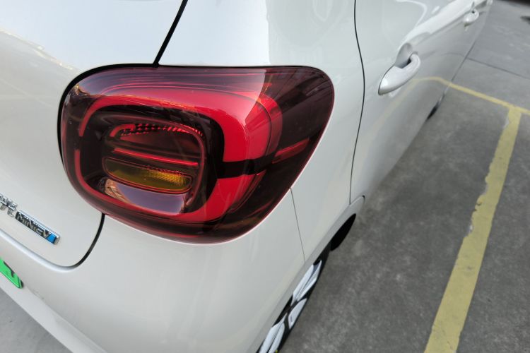 五菱汽车 宏光MINIEV 2025款 四门版 进阶款车身外观6006