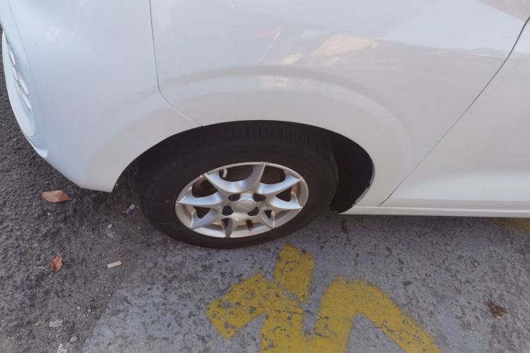 荣威 科莱威CLEVER 2022款 311km元气啵啵版车身外观6007