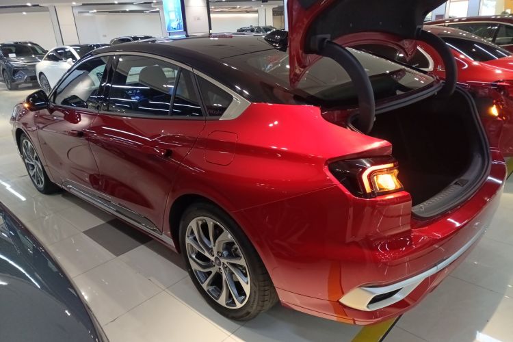 福特 蒙迪欧 2025款 2.0T EcoBoost 至尊型车身外观6003