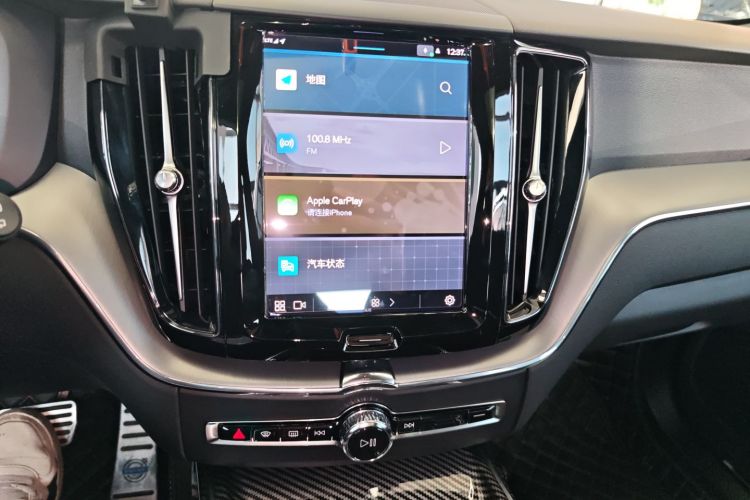 沃尔沃XC60 2023款 B5 四驱智逸豪华版中控内饰16