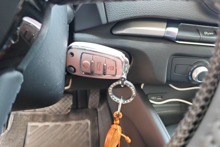 奥迪A3 2020款 改款 Limousine 35 TFSI 进取型 国VI中控内饰11