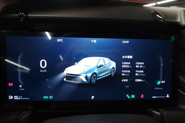 领克03 2025款 1.5TD DCT冠军版Pro中控内饰14