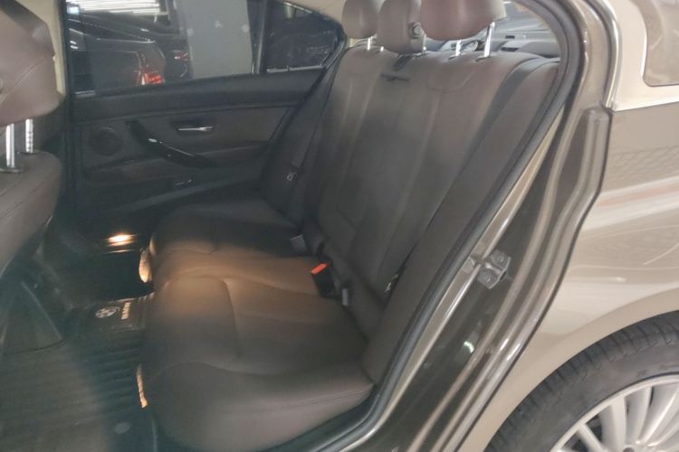 宝马3系 2018款 320Li 时尚型中控内饰21