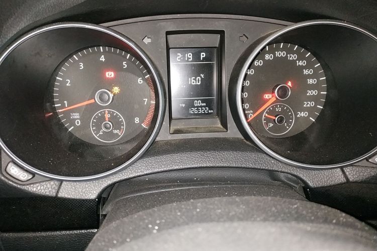 大众 高尔夫 2012款 1.6 自动舒适型中控内饰15