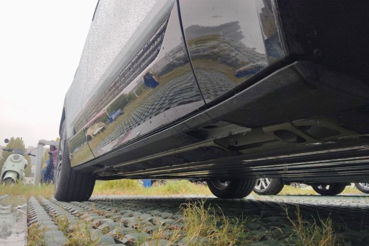 凯迪拉克 IQ锐歌 2022款 四驱高性能尊贵版局部细节9001