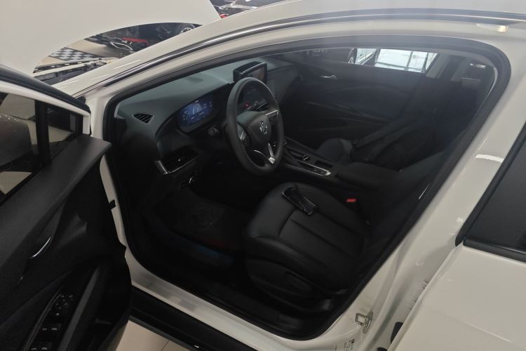 别克 微蓝6 2024款 450km 越享版 PLUS中控内饰7003