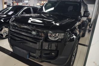 路虎卫士 2024款 110 3.0T P400 暗黑特别版