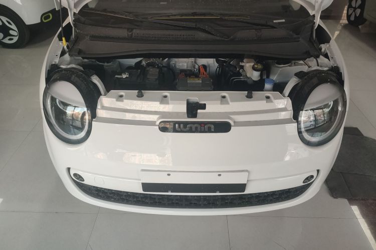 长安启源 长安Lumin 2026款 宝藏版 205km 酷爱米 宁德机舱底盘24