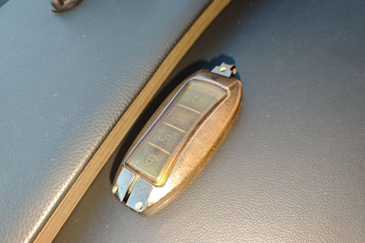 腾势X 2020款 PHEV旗舰版中控内饰11