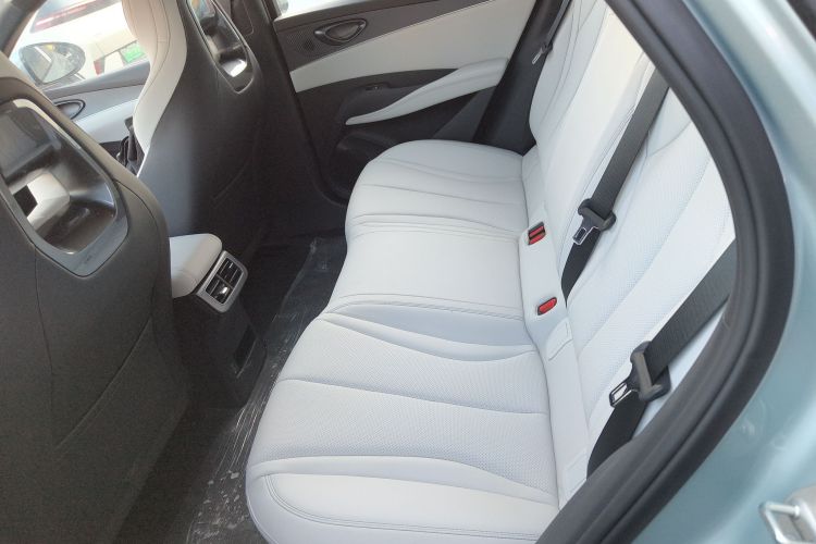 比亚迪 海豹06新能源 2024款 DM-i 80KM尊贵型中控内饰21