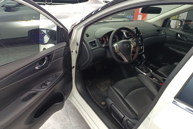 日产 骐达TIIDA 2024款 1.6L CVT智行版中控内饰20