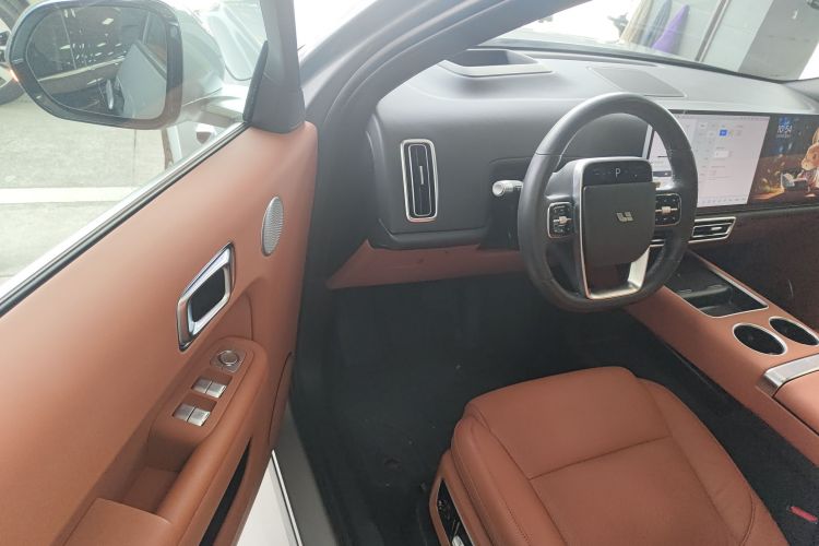 理想汽车 理想L8 2023款 Pro中控内饰20