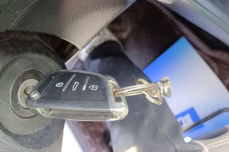 丰田 威驰 2019款 1.5L CVT创行版中控内饰11