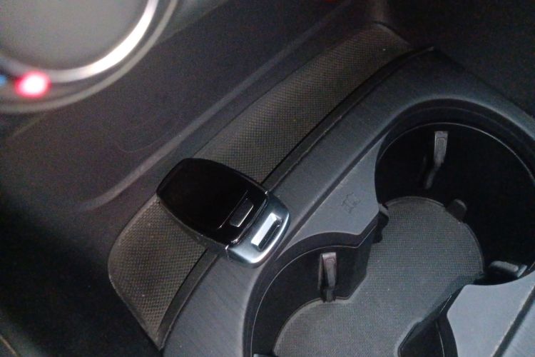 奥迪A3 2016款 Limousine 35 TFSI 进取型中控内饰11