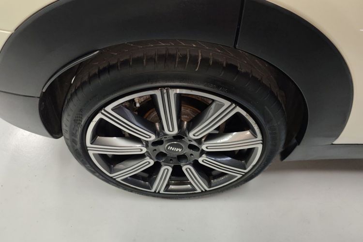 MINI Clubman 2022款 改款 1.5T COOPER 鉴赏家车身外观6008