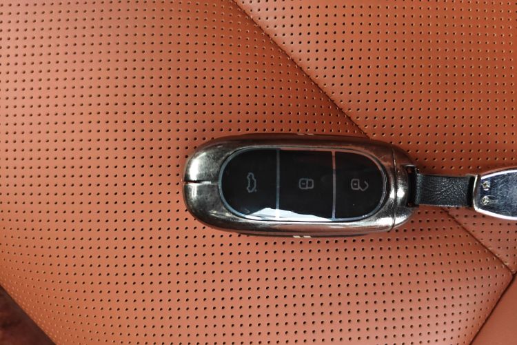 理想汽车 理想L7 2023款 Pro中控内饰7001