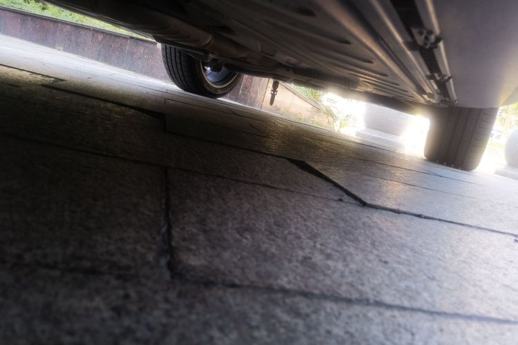 奔驰GLC 2018款 GLC 300 4MATIC 动感型局部细节9004