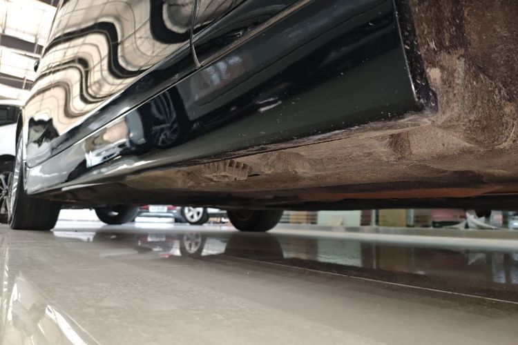 宝马5系 2014款 525Li 领先型局部细节9001