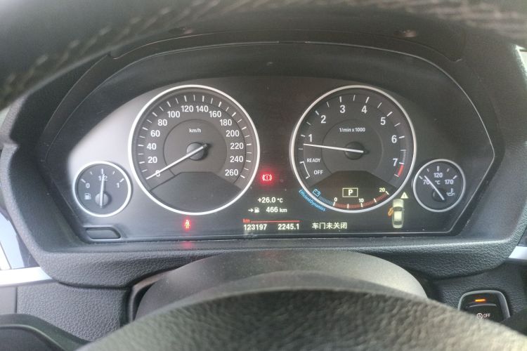 宝马3系 2017款 320Li 时尚型中控内饰14