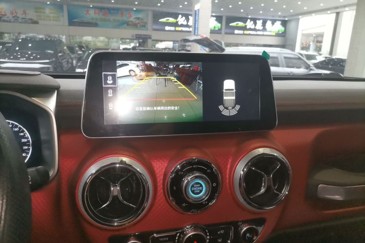 北京越野 北京BJ40 2019款 PLUS 2.3T 自动四驱尊享版 国VI中控内饰16