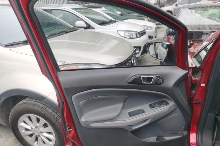 福特 翼搏 2017款 1.5L 手动尊贵型中控内饰47